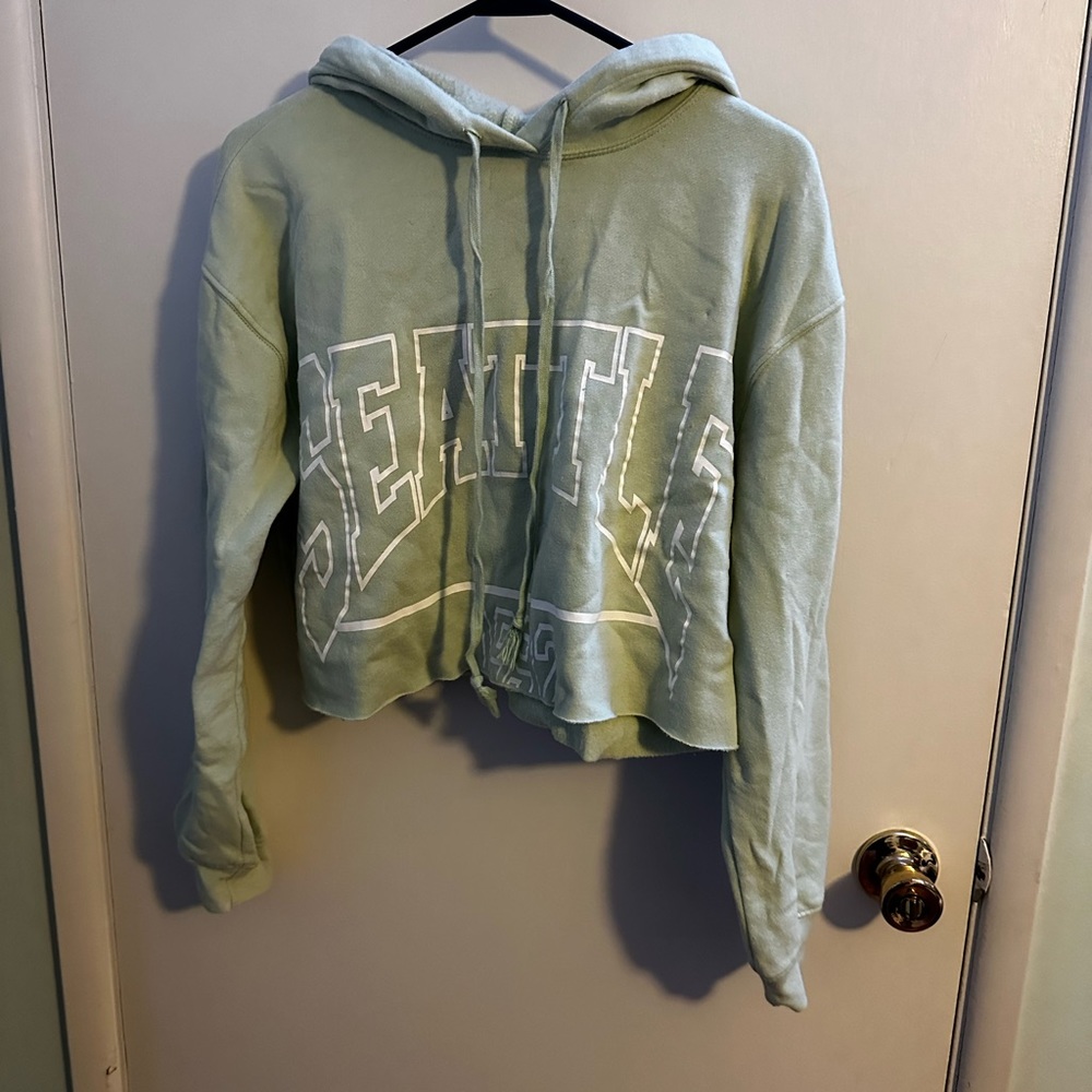 Cropped hoodie